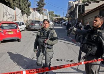 إصابة مستوطنة إسرائيلية بعملية طعن في حيّ الشيخ جراح بالقدس