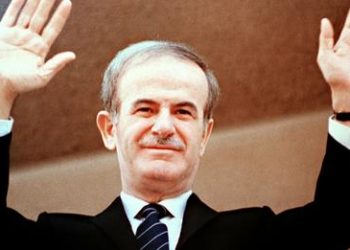 السيء والأكثر سوءًا مثنوية فلسفية أم سقطة سلطوية