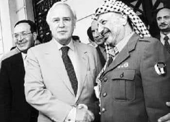 الرئيس كارلوس بابولياس