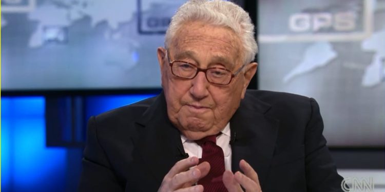 كيسينجر بريجنسكي والاختلاف في التقديرات حول بوتين الأول يعتبر سياسات الرئيس الروسي متوازنة وأكثر واقعية والثاني غير متوقعة وخطيرة