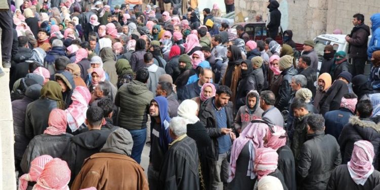 “لعنة” واحدة تجمع السوريين في ثلاث مناطق