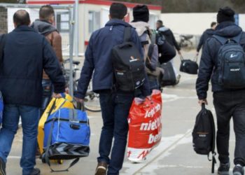 هل لديهم فرص بالبقاء؟.. سوريون يغادرون الدنمارك إلى دول أوروبية أخرى