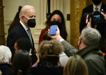 بايدن يعلن “إزالة” زعيم “داعش” من “ساحة المعركة” في سورية