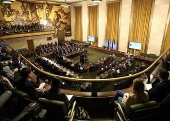 بين (تأميم السياسة) وإعادة إنتاجها