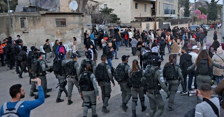 مواجهات في “الشيخ جراح”.. والمتطرف بن غفير يقتحم الحي