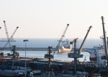 نظام الأسد يُرهب رجال الأعمال: تحقيقات أمنية لكشف الحسابات الخارجية