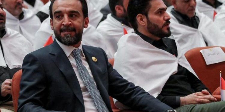 العراق: تماسك “التعطيل” يربك “الغالبية”المعركة تنتقل من دائرة التنافس السياسي إلى “كسر” الإرادات