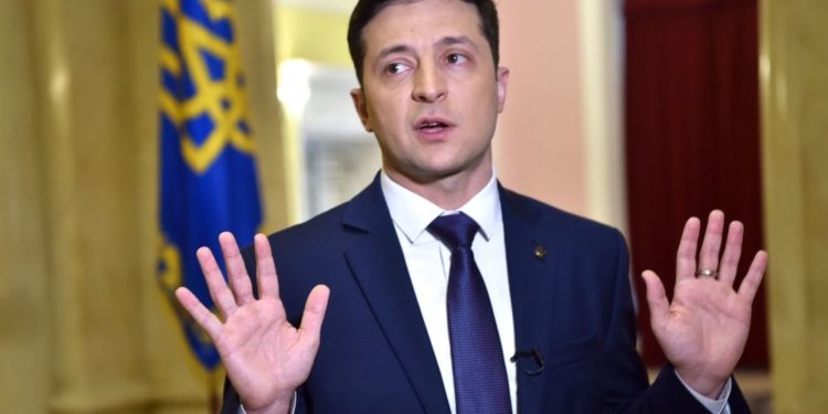 رسالة مفتوحة لزيلينسكي: معاييركم مزدوجة ودعمكم لإسرائيل ضد الفلسطينيين وصمة عارغانم: زيلينسكي اتخذ في الأمم المتحدة مواقف مؤيدة للاحتلال الإسرائيلي