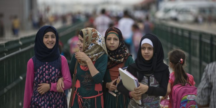 ضريبة الاندماج… أطفال سوريون أضاعوا العربية في تركيا