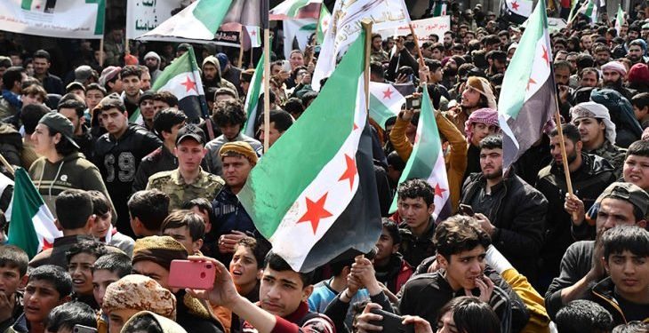 في ذكرى الثورة السورية: العسكر يفسدون احتفالية وخلاف حول تاريخ انطلاقتها