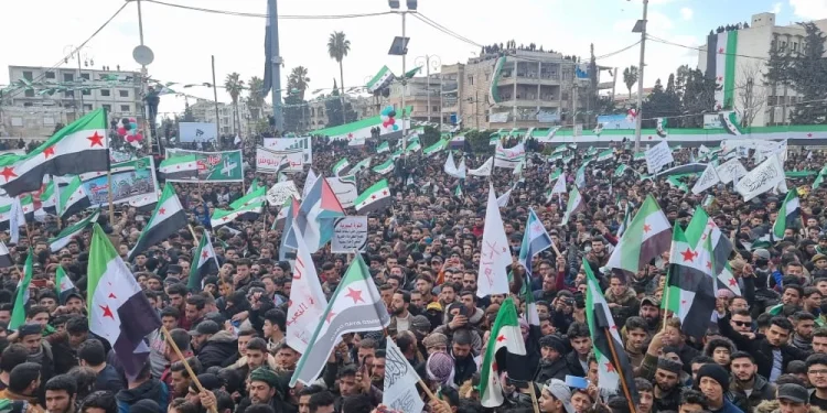 في الذكرى الحادية عشرة للثورة.. الشمال المحرر يدفع ثمن الانقسام