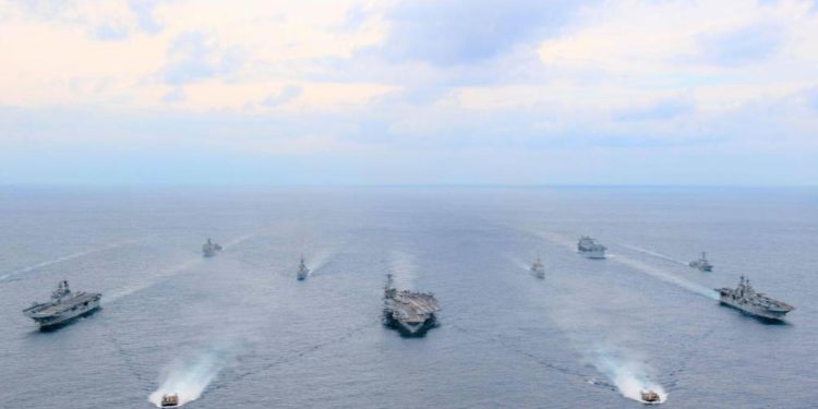 “كتف بكتف” مناورات أميركية في الفيليبين ورسائل عسكرية للصين التدريبات العسكرية الأكبر بين البلدين تضم 9 آلاف جندي وتشهد إطلاق نار حي