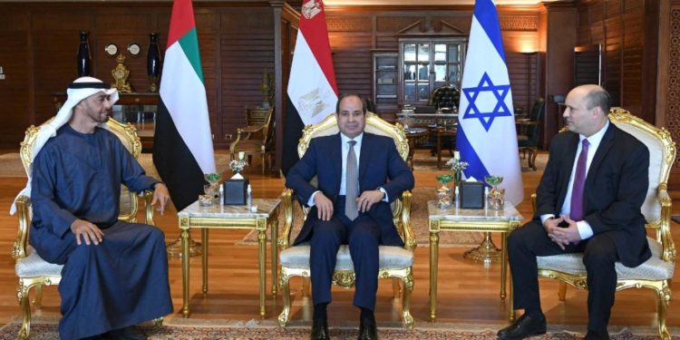 ماذا يدور في كواليس العلاقات المصرية – الإسرائيلية؟ “الكويز” و”الطاقة” يدفعان للتوافق… والتعاون الأمني “حاضر”