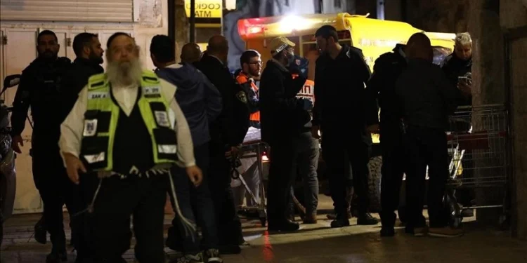 مقتل 5 إسرائيليين على الأقل وإصابة آخرين في عمليتي إطلاق نار جديدتين في تل أبيب