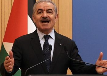 اشتية يطالب بتدخل دولي لـ”وقف عدوان الاحتلال” الإسرائيلي على الفلسطينيين