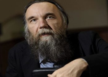 ألكسندر دوغين: بوتين وأنا والشعب!