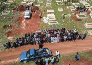 قصف مدفعي لقوات النظام السوري يقتل أربعة أطفال كانوا في طريق عودتهم من المدرسة