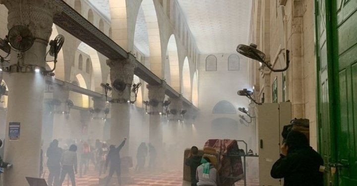 لماذا يمنع الاحتلال “قرابين الفصح” في الأقصى؟.. خبيران يجيبان