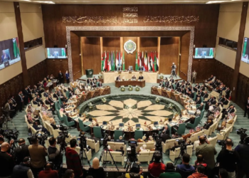 هل تحقق البرلمانات العربية شروط الديمقراطية؟