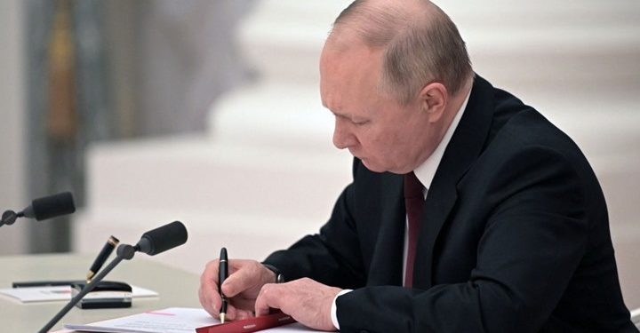 هل يعيد بوتين قراءة رواية «الحرب والسلام»؟