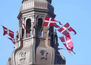 الغارديان: سياسة “صفر لاجئين” الدنماركية تقلب حياة اللاجئات السوريات رأسًا على عقب