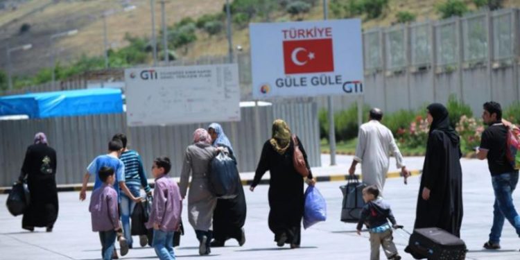 (العودة الطوعية) وانعكاساتها على مستقبل اللاجئين السوريين