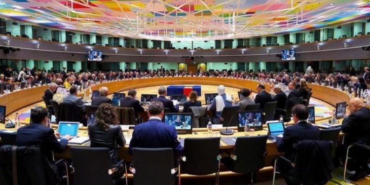 خطاب عنصري لممثل لبنان وتحذير أممي من شح الدعم.. انطلاق مؤتمر بروكسل لأجل سورية