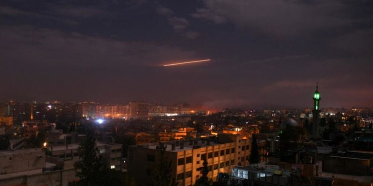 5 قتلى بغارة إسرائيلية على مواقع إيرانية في سورية