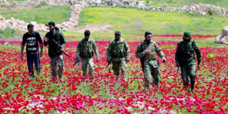 المعارضة السورية تكلف «مجالس عسكرية» مهمة «تحرير» منبج وتل رفعت