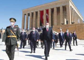 تركيا واليونان: محور الصراع على غاز شرق المتوسط الذي قد ينزلق لمواجهة عسكرية خطيرة