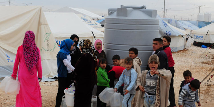 السوريون بين الخيمة والأمل