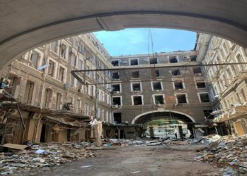 خاركيف مدينة بطولية في الحرب الأوكرانية الروسية