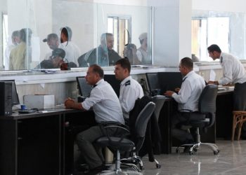 سورية تغلق معبر نصيب مع الأردن: تحذيرات من خسائر زراعية واسعة