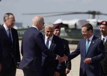 مراقبون إسرائيليون يحذّرون من تغييب القضية الفلسطينية وينتقدون ضعف ورياء بايدن