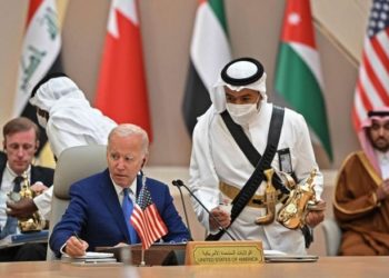 محاولة بايدن بناء نظام إقليمي جديد “تكرار لأخطاء الإدارات الأمريكية..والشرق الأوسط القديم حاضر بالديكتاتوريين”