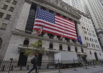 نقاش في شأن أفول الولايات المتحدة وصعود روسيا