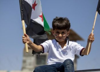 احتجاجات الشمال السوري: الشارع الثوري يسبق ممثليه السياسيين