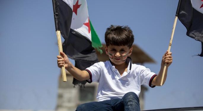 احتجاجات الشمال السوري: الشارع الثوري يسبق ممثليه السياسيين