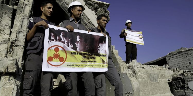 انتهاكات إيران: يوم سلَّمت الكيماوي للأسد