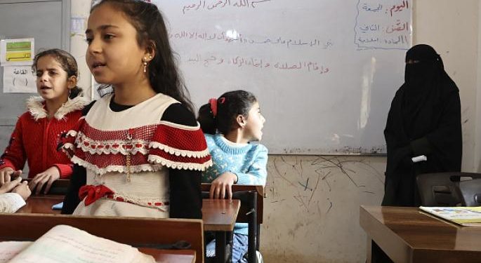 حكومة الأسد تنسف مجانية التعليم وترفع أسعار الكتب والأقساط