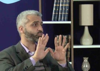 سمير صالح: عقل الرجل مدفون تحت لسانه