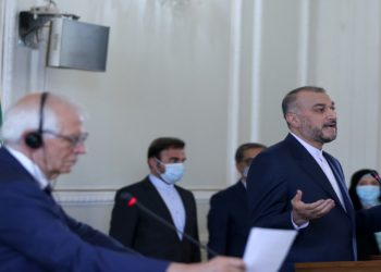 مطالب إيرانية قد “تعيق” إعادة إحياء الاتفاق النووي