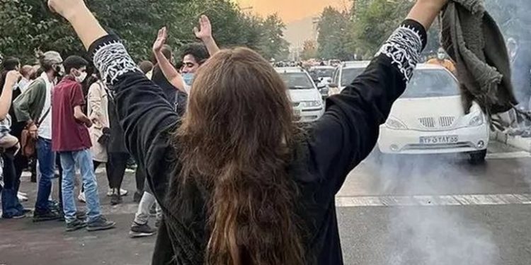 انتفاضة إيران تنتظر الغائبين… ماذا ينتظر الاحوازيون؟