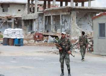 النظام السوري يعاود حشد قواته على أطراف مدينة جاسم شمالي درعا