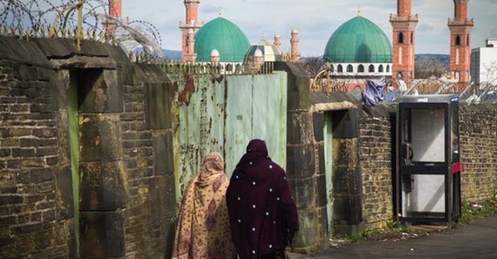 نحو علاقات متوازنة مع عالم اليوم وثقافاته