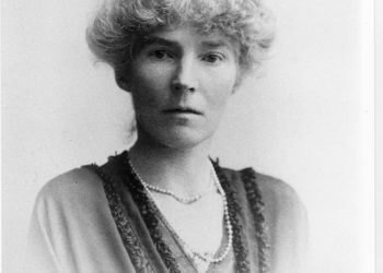 غيرترود بيل جيرترود مارجريت لوثيان بيل ( 1868 – 1926 ) اسمها الكامل :Gertrude Margaret Lowthian Bell