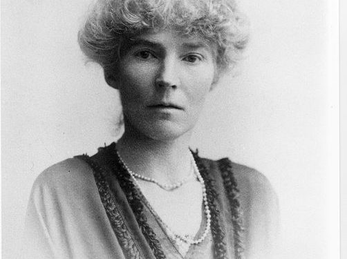 غيرترود بيل جيرترود مارجريت لوثيان بيل ( 1868 – 1926 ) اسمها الكامل :Gertrude Margaret Lowthian Bell