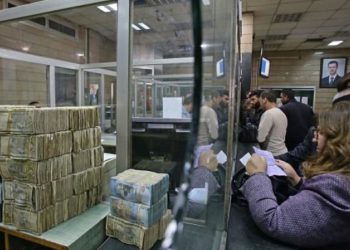 شلل تام للنقل وارتفاع الأسعار في سورية على خلفية نفاد المحروقات