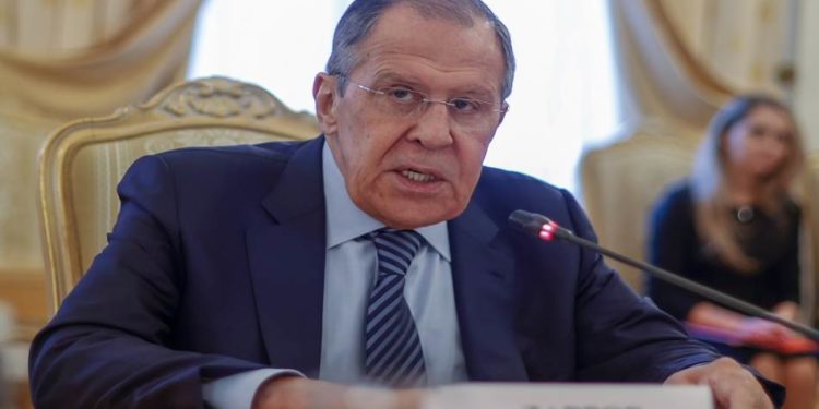 لافروف يسعى لتقسيم الفصائل السورية..بحسب استعدادها للحوار مع الأسد