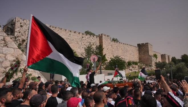 الشعب الفلسطيني متمسك بحقوقه وتقرير مصيره